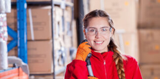 SE NECESITA OPERARIA/O DE LIMPIEZA Y MANTENIMIENTO FULL TIME Pullmen Servicios Empresarios S.A., Nos dedicamos a la búsqueda, selección y contratación de personal tanto efectivo como eventual. Tenemos mas de 50 años de experiencia y 2000 personas trabajando para nuestros clientes como eventuales. Contamos con sucursales en Capital, GBA e interior del país. Trabajamos con Pymes y grandes empresas de todos los rubros y actividades.