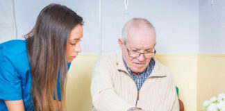 SE SOLICITA GEROCULTORA PARA TURNO DIURNO, SEMANA CORTA/LARGA INCORPORACIÓN INMEDIATA gerocultora cuidadora de adulto mayor auxiliar geriatrico elderly caregiver