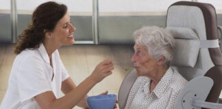 SE SOLICITA GEROCULTORA PARA CONTRATACIÓN INMEDIATA, TURNO TARDE gerocultora cuidadora geriatrica auxiliar geriatrico geriatric assistant caregiver