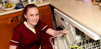 SE SOLICITA EMPLEADA DOMÉSTICA (CON O SIN EXPERIENCIA), PARA TRABAJAR EN CASA DE FAMILIA empleada domestica empleada del hogar limpieza en casa de familia domestic maid housekeeper house cleaning staff cleaning lady