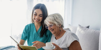SE SOLICITA CUIDADORA INTERNA DE ADULTOS MAYORES PARA FINES DE SEMANA, JORNADA COMPLETA cuidadora de adultos mayores caregiver