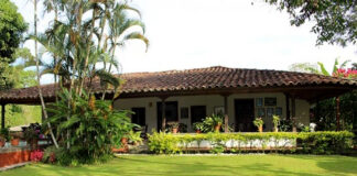 SE NECESITA MATRIMONIO/PAREJA PARA CUIDADO Y MANTENIMIENTO DE FINCA, TIEMPO COMPLETO finca farm