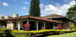 SE PRECISA MATRIMONIO/GUARDESES PARA CUIDADO Y MANTENIMIENTO DE FINCA. SE OFRECE VIVIENDA Y TODOS LOS SERVICIOS PAGOS finca farm