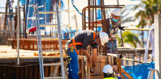 SE REQUIERE AYUDANTE DE CONSTRUCCIÓN (CON O SIN EXPERIENCIA). SE OFRECE BUEN PAGO, COBERTURA MÉDICA, SEGURO DE VIDA Y VIÁTICOS ayudante de construccion sin experiencia trabajadores para construccion inexperienced construction helper construction workers