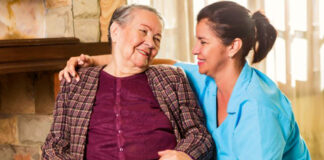 SE SOLICITA CUIDADOR/A CON O SIN EXPERIENCIA, PARA TAREAS DE ATENCIÓN Y CUIDADO DE ADULTOS MAYORES EN RESIDENCIA cuidadora-domiciliaria-home-caregiver-home-care-cuidadora-caregiver