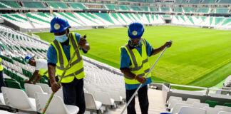 SE SOLICITAN LIMPIADORES DE ESTADIOS PART TIME (HOMBRES Y MUJERES), MÍNIMA EXPERIENCIA. EXCELENTE PAGO POR HORA Limpiadores de estadios hombres y mujeres Stadium cleaners men and women