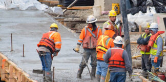 SE NECESITA PEÓN/A PARA OBRAS DE CONSTRUCCIÓN (CON O SIN EXPERIENCIA), INCORPORACIÓN INMEDIATA Peón/a Para Obras De Construcción workers construction