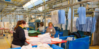 SE BUSCA ASISTENTE DE LAVANDERÍA (CON O SIN EXPERIENCIA), SE OFRECE ENTRENAMIENTO. BUEN PAGO Asistente De Lavandería laundry assitent