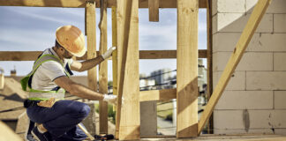 SE NECESITAN AYUDANTES DE CONSTRUCCIÓN (3 VACANTES), CON O SIN EXPERIENCIA. SE ENTRENARÁ Ayudantes De Construcción Construction Helpers..