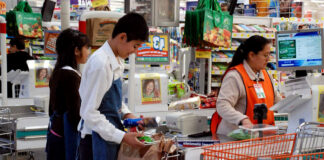 SE NECESITA EMPACADORES PARA SUPERMERCADO (HOMBRES Y MUJERES), HORARIO ROTATIVOS MEDIÓ TIEMPO Y COMPLETO Empacadores Para Supermercado supermarket packer