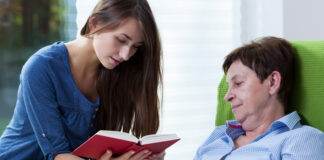 SE NECESITA CUIDADOR/A PARA RESIDENCIA DE MAYORES (CON O SIN EXPERIENCIA), TURNO MAÑANA O TARDE Cuidador/a Para Residencia De Mayores Caregiver For Nursing Home