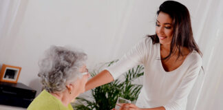 INCORPORAMOS CUIDADORES/AS PARA RESIDENCIA Y CENTRO DE DÍA (ASISTENCIA DE ADULTOS MAYORES), NO REQUIERE EXPERIENCIA Cuidadores/as Caregivers