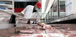 SE REQUIEREN EMPACADORES/AS DE CARNE (CON O SIN EXPERIENCIA), SE OFRECE EXCELENTE PAGO Y BENEFICIOS Empacadores/as De Carne meat packers