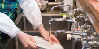 SE REQUIERE LAVAVAJILLAS/AYUDANTE DE COCINA CON O SIN EXPERIENCIA, PART TIME O FULL TIME. TURNO DE MAÑANA O NOCHE Lavavajillas/Ayudante De Cocina dishwasher/kitchen helper