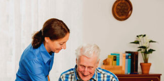 SE NECESITA CUIDADORA CON O SIN EXPERIENCIA (GUARDIAS DE 6 HORAS DIARIAS), BUENA REMUNERACIÓN Y CAPACITACIONES cuidadora sin experiencia en argentina Cuidadora de adulltos mayores caregiver without experience in Argentina Caregiver for older adults