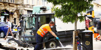 SE SOLICITA PERSONAL PARA LIMPIEZA EN VÍA PÚBLICA (HOMBRES Y MUJERES), JORNADAS DE 4 Y 8 HORAS. SALARIO SEGÚN CONVENIO personal para limpieza en vía publica public street cleaning staff