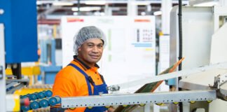 SE SOLICITA PERSONAL PARA TRABAJOS DE PRODUCCIÓN (LABOR GENERAL Y OPERADOR DE MÁQUINAS), CON O SIN EXPERIENCIA 4 DÍAS A LA SEMANA. PAGO $17.00/HORA Personal Para Trabajos de Producción Empleo sin experiencia Personnel for Production Jobs General Labor Machine Operator Employment without experience in the United States