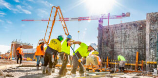 SE SOLICITAN ALBAÑILES (HOMBRES Y MUJERES), TURNO DE MAÑANA DE LUNES A VIERNES. 8 VACANTES, SALARIO 2000 € AL MES Albañiles empleo de construcción en España Bricklayers construction jobs in Spain
