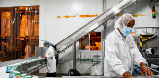 SE SOLICITA AUXILIAR DE PRODUCCIÓN PARA FÁBRICA DE HELADOS (CON O SIN EXPERIENCIA), TRABAJO ESTABLE. SALARIO HASTA $25.50 POR HORA Auxiliar de Producción Para Fábrica de Helados en Canadá Production Assistant for Ice Cream Factory in Canada