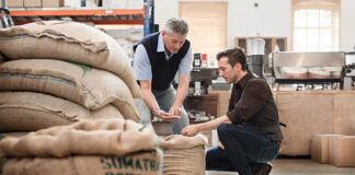 SE SOLICITA BODEGUERO/A (MÍNIMA EXPERIENCIA), PARA EMPRESA EN LA INDUSTRIA DEL CAFÉ. CONTRATO ESTABLE Y A LARGO PLAZO, SALARIO COMPETITIVO Bodeguero Operario de bodega en Costa Rica Empresa en la Industria del Café Winery Operator in Costa Rica Company in the Coffee Industry