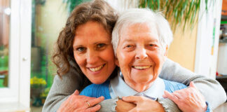 SE SOLICITA CUIDADOR/A PARA CUIDO DE ADULTOS MAYORES (MÍNIMA EXPERIENCIA), TIEMPO PARCIAL O COMPLETO, DÍAS Y HORARIO A DEFINIR Cuidador de Adultos Mayores Empleo de cuidadora en Costa Rica Guápiles Limón Caregiver for the Elderly Caregiver Job in Costa Rica Guápiles Limón