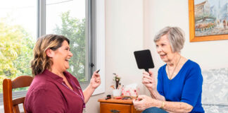 SE SOLICITA CUIDADORES/AS PARA EL CUIDO DE PACIENTES Y ADULTOS MAYORES (MÍNIMA EXPERIENCIA), HORARIOS ROTATIVOS. BUENA REMUNERACIÓN Cuidadores de adultos mayores Empleo de cuidadora en Costa Rica caregivers of older adults Caregiver employment in Costa Rica
