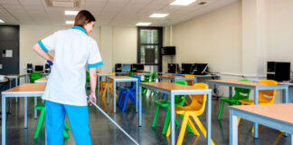 SE SOLICITA PERSONAL DE LIMPIEZA MEDIO TIEMPO PARA COLEGIO PRIVADO (HOMBRES Y MUJERES), TURNO TARDE Personal de Limpieza Medio Tiempo Limpieza de Colegio Privado en Buenos Aires Empleo de limpieza Part Time Cleaning Staff Private School Cleaning in Buenos Aires Cleaning Job