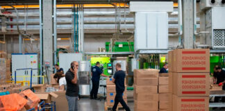 SE SOLICITA PREPARADOR EMBALADOR PARA ALMACÉN DE BOLSOS DE CUERO (CON O SIN EXPERIENCIA), BUEN PAGO + BENEFICIOS Preparador Embalador Para Almacén de Bolsos de Cuero en USA Empleo en Texas Empleo sin experiencia en USA Preparer Packer for Leather Bag Warehouse in the USA Jobs in Texas