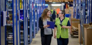 SE SOLICITA AUXILIAR DE ALMACÉN PARA LABORES GENERALES (CON O SIN EXPERIENCIA), SE OFRECE SALARIO COMPETITIVO Y EXCELENTES BENEFICIOS Auxiliar de Almacén Empleo en Columbia Británica Empleo sin experiencia en Canadá EMCO Corporation Warehouse Assistant Jobs without experience in Canada
