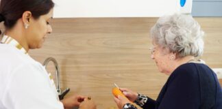SE PRECISAN CUIDADORES/AS DE ADULTOS MAYORES PARA RESIDENCIA (CON O SIN EXPERIENCIA), TURNO TARDE. SALARIO 1.323€ AL MES Cuidadores de adultos mayores Empleo en Barcelona Empleo sin experiencia en España La Fundación Aymar i Puig Caregivers of older adults Employment in Barcelona