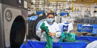 SE NECESITAN OPERADORES DE PRODUCCIÓN DE LAVANDERÍA (HOMBRES Y MUJERES), 24 VACANTES. 35 HORAS SEMANALES. PAGO $2100 AL MES Operadores de Producción de Lavandería en USA Empleo sin experiencia en Estados Unidos Empleo en Georgia Fairburn Laundry Production Operators in the USA Jobs without experience in USA