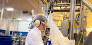 SE NECESITAN OPERARIOS/AS PARA INDUSTRIA ALIMENTICIA (NO REQUIERE EXPERIENCIA PREVIA), PUESTOS DE LIMPIEZA, PRODUCCIÓN Y CONTROL DE CALIDAD. BUEN SUELDO Operarios Limpieza Producción Control de Calidad sin experiencia industria de alimentos Cleaning Workers Production Quality Control Employment without experience Food industry operators Argentina