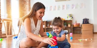 SE SOLICITA NIÑERA MAÑANA O TARDE (TRABAJO POR HORAS), CUIDADO DE NIÑA DE 2 AÑOS. BUEN PAGO POR HORA Niñera Empleo en Capital Federal Nanny Job in Capital Federal Tata Canguro Babysister