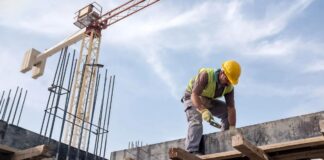 SE SOLICITAN OBREROS DE LA CONSTRUCCIÓN (18 VACANTES), NO REQUIERE EXPERIENCIA, SE CAPACITARÁ. PAGO $22.53 POR HORA + HORAS EXTRAS Obreros de la Construcción en USA Shelbyville Empleo en Kentucky Empleo sin experiencia en USA Construction Workers in the USA Jobs in Kentucky Jobs without experience in the USA