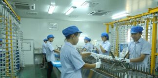 SE SOLICITA OPERARIO/A DE EMPAQUE PARA COMPAÑÍA DE COSMÉTICOS (CON O SIN EXPERIENCIA), PAGO $18 POR HORA Operario de Empaque Empacadores de Cosméticos Empleo en Los Ángeles Empleo sin experiencia en USA Packaging Operator Cosmetics Packers Jobs in Los Angeles