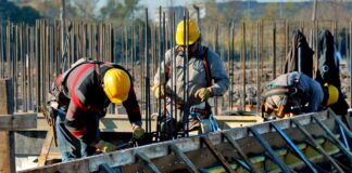 SE SOLICITAN 2 PEONES DE CONSTRUCCIÓN (MÍNIMA EXPERIENCIA), SALARIO 1.323 € MENSUAL. CONTRATO TEMPORAL Peones de Construcción en Córdoba empleo de construcción en España Empleo en Córdoba Empleo en Andalucía Construction Laborers in Córdoba construction employment in Spain