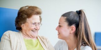 SE SOLICITA PERSONAL PARA SPA CON O SIN EXPERIENCIA (HOMBRES Y MUJERES), REMUNERACIÓN COMPETITIVA. VARIAS PLAZAS DISPONIBLES Personal Para Spa en Costa Rica Empleo sin Experiencia en Costa Rica Vendedora Cuidadora de Adulto Mayor Spa Staff in Costa Rica Job without Experience in Costa Rica Salesperson Elderly Caregiver