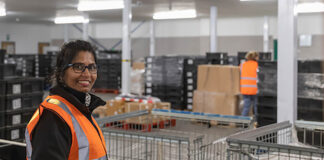 SE SOLICITAN EMPACADORES (HOMBRES Y MUJERES), NO REQUIERE EXPERIENCIA. BUEN SALARIO + PAQUETE DE BENEFICIOS Y CAPACITACIÓN Empacadores de envios Empresa de alimentos Lagerbetreiber Lebensmittelunternehmen Azienda alimentare Magazziniere Warehouse Operator Food Company