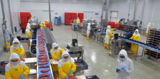 SE SOLICITAN OPERARIOS/AS DE ENVASADO DE PRODUCTOS CÁRNICOS (2 VACANTES), HORARIOS ROTATIVOS. BUEN SALARIO Envasado de Productos Cárnicos Operarios de Envasado empleo de envasador en España Empleo en Barcelona Packaging of Meat Products Packaging Operators packaging jobs in Spain