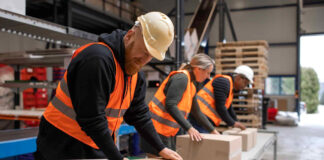 SE NECESITA PERSONAL PARA ALMACÉN DE ENVÍOS (CON O SIN EXPERIENCIA), TIEMPO COMPLETO DE LUNES A VIERNES. PAGO $24.95 POR HORA Personal Para Almacén de Envíos en Canadá empleo sin experiencia en Canadá Personnel for Shipping Warehouse in Canada employment without experience in Canada