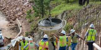 SE SOLICITAN TRABAJADORES DE LA CONSTRUCCIÓN (6 VACANTES), SE OFRECEN BUENAS CONDICIONES LABORALES, BUEN PAGO Trabajadores de la Construcción en USA Empleo en Texas Lubbock empleo de construcción en Texas Construction Workers in the USA Employment in Texas