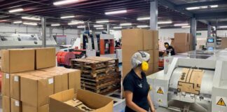 SE SOLICITA AUXILIAR DE PRODUCCIÓN PARA EMPRESA DE EMPAQUE DE PAPEL (MÍNIMA EXPERIENCIA), TURNOS ROTATIVOS. SALARIO COMPETITIVO Auxiliar de Producción Empresa de Empaque de Papel en Costa Rica Production Assistant Paper Packaging Company in Costa Rica