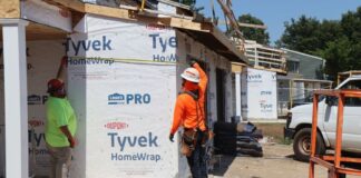 SE SOLICITAN AYUDANTES DE CONSTRUCCIÓN PARA REMODELACIONES DE CASAS (CON O SIN EXPERIENCIA), BUEN PAGO POR HORA Ayudantes de construccion Remodelaciones de casas en USA obreros Construction Helpers Home Remodeling in the USA Workers