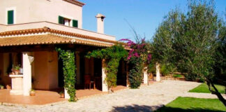 SE SOLICITA GUARDES PARA FINCA (POCA EXPERIENCIA), LABORES DE CUIDADO Y MANTENIMIENTO. CONTRATO INDEFINIDO, EXCELENTE REMUNERACIÓN + VIVIENDA Guardes para finca en España Guardeses in Spain