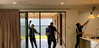 SE SOLICITA OPERARIO/A DE LIMPIEZA PARA APARTAMENTOS VACACIONALES (CON O SIN EXPERIENCIA), BUEN PAGO Limpieza para Apartamentos Vacacionales en España Cleaning for Holiday Apartments in Spain