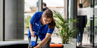 SE NECESITA OPERARIO/A DE LIMPIEZA PARA EMPRESA DE SERVICIOS (CON O SIN EXPERIENCIA), BUEN SUELDO Operario de Limpieza Empresa de Servicios de Limpieza Empleo de limpieza en Argentina Empleo sin experiencia en Argentina Cleaning Operator Cleaning Services Company