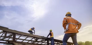 SE SOLICITAN TRABAJADORES PARA CONSTRUCCIÓN DE INSTALACIONES AGRÍCOLAS (9 VACANTES), PAGO $20.09 POR HORA Trabajadores Para Construcción de Instalaciones Agrícolas Workers for Construction of Agricultural Facilities Empleo en Kansas Employment in Kansas