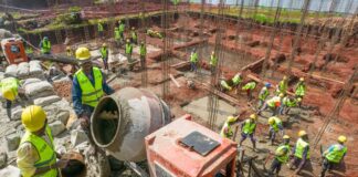 SE SOLICITAN 4 TRABAJADORES DE CONSTRUCCIÓN AGRÍCOLA (NO REQUIERE EXPERIENCIA), 40 HORAS SEMANALES. PAGO $18.94 POR HORA Trabajadores de Construcción Agrícola en USA empleo sin experiencia en USA Agricultural Construction Workers in the USA employment without experience in the USA