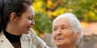 SE SOLICITAN CUIDADORES/AS CON O SIN EXPERIENCIA (CUIDADO Y ATENCIÓN PERSONAS MAYORES), TURNO DIURNO. BUEN SALARIO cuidadores de adultos mayores cuidadora domiciliaria home care cuidadora de ancianos elderly caregiver home caregiver