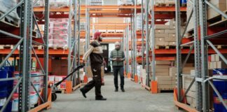 SE SOLICITAN TRABAJADORES/AS PARA ALMACÉN (CON O SIN EXPERIENCIA), SE OFRECEN DIVERSOS PUESTOS EN EL SECTOR LOGÍSTICO. BUEN PAGO Trabajadores Para Almacén Trabajador general Empacadores Operador de Montacargas Warehouse Workers jobs without experience in the United States